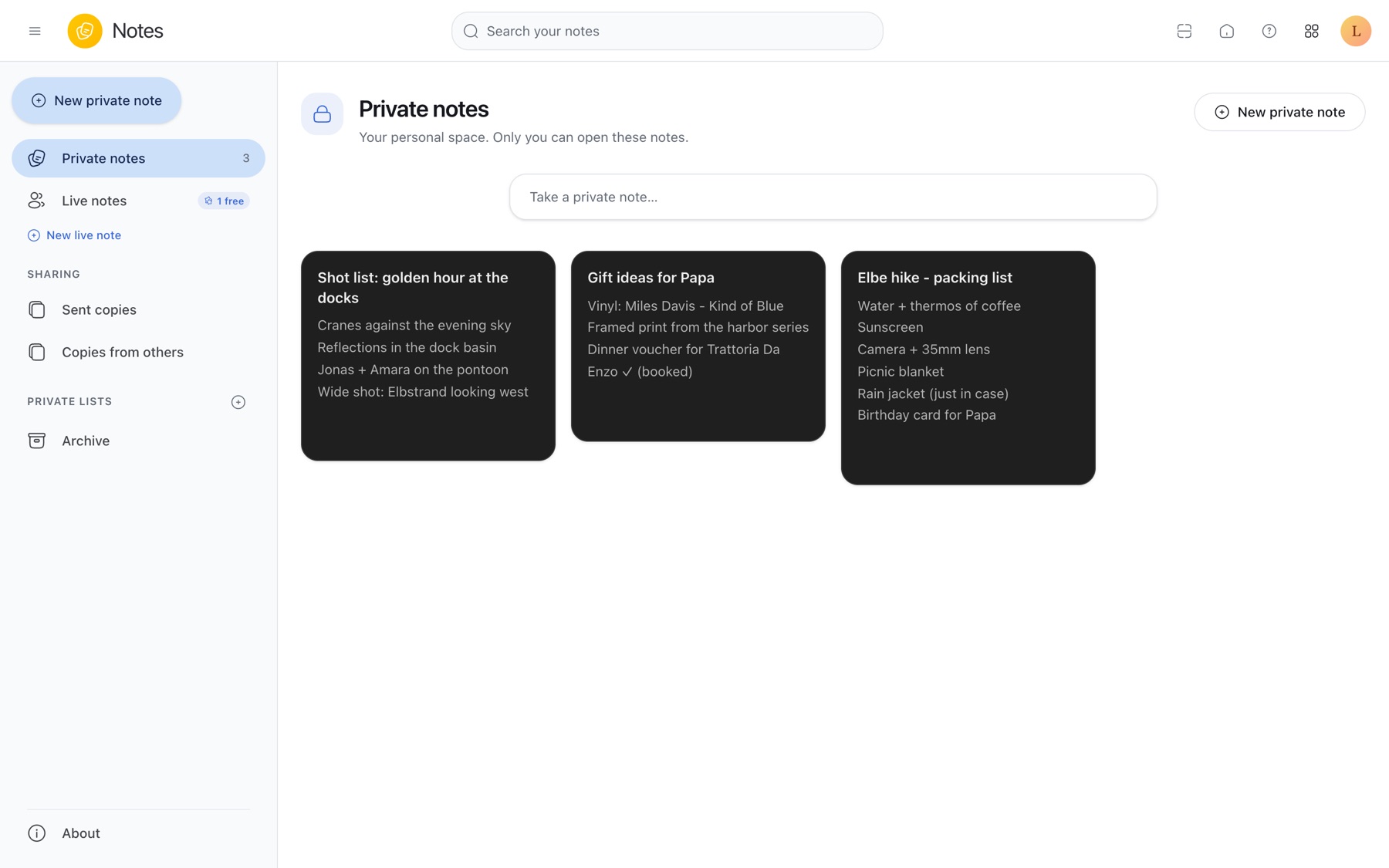 Three private Lotus notes, a packing list, gift ideas and a shot list, shown as dark cards on the light interface.
